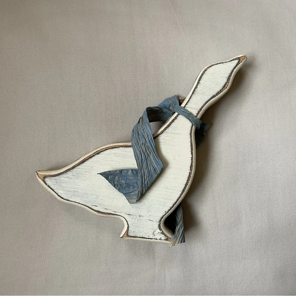 Cream and Blue Rustic Vintage Goose Decor - Picture 2 of 8
